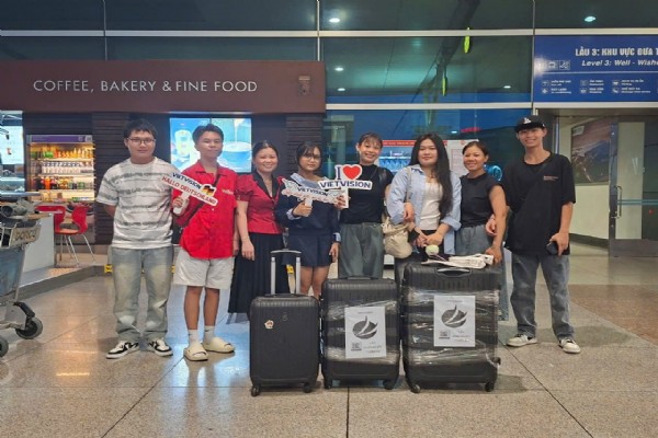 Chuyến đò của cô gái Tây Ninh