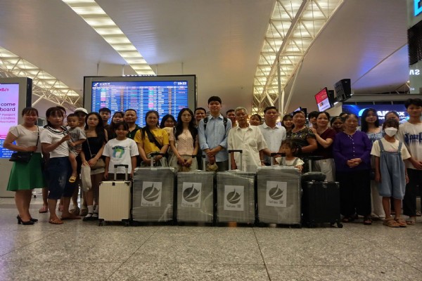 2 học sinh Hà Nội sang Đức học tập