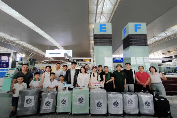 Chuyến bay của 4 em học sinh ngày 29.7